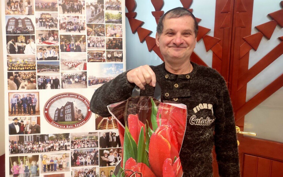 Благодійність до 19 Кислева