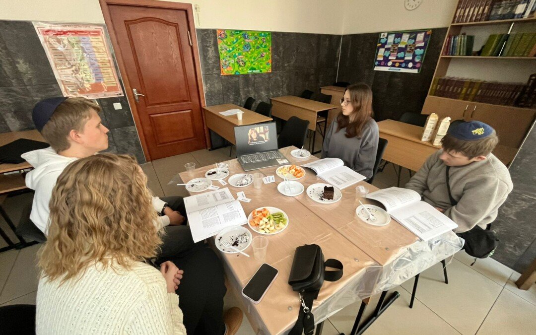 Тора — жива, близька й про наше щоденне життя