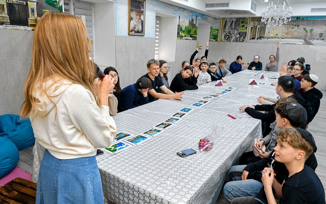 День народження ребецн Хаї-Мушки Шнеєрсон в ліцеї